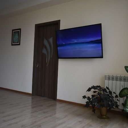 Apartment Ucha With Sea View Batumi Exterior photo