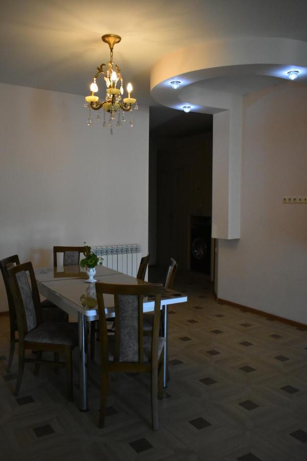 Apartment Ucha With Sea View Batumi Exterior photo